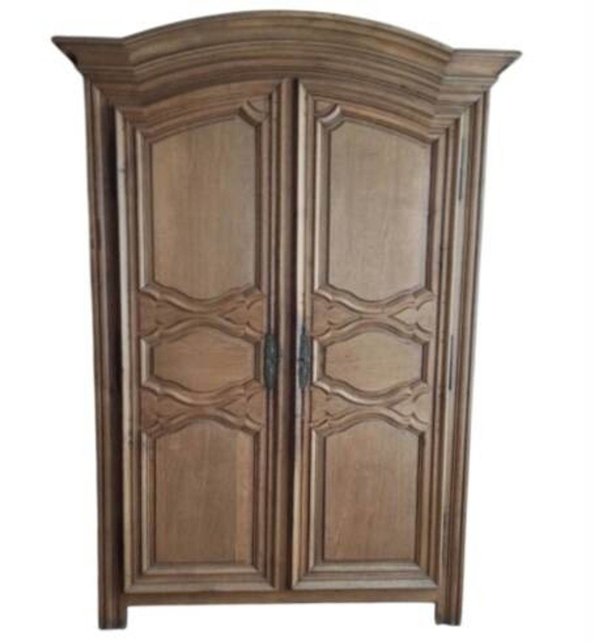 Armoire ancienne en bois massif