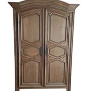 Armoire ancienne en bois massif