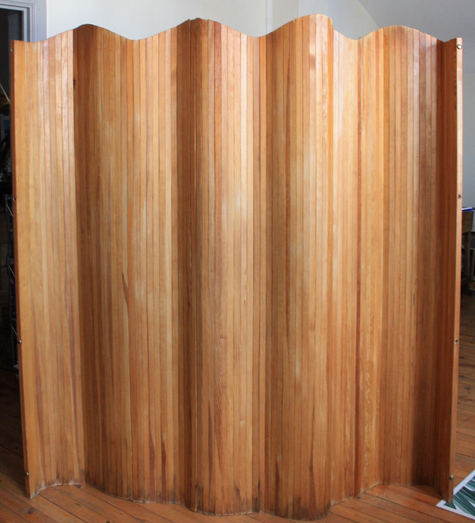 Wooden screen