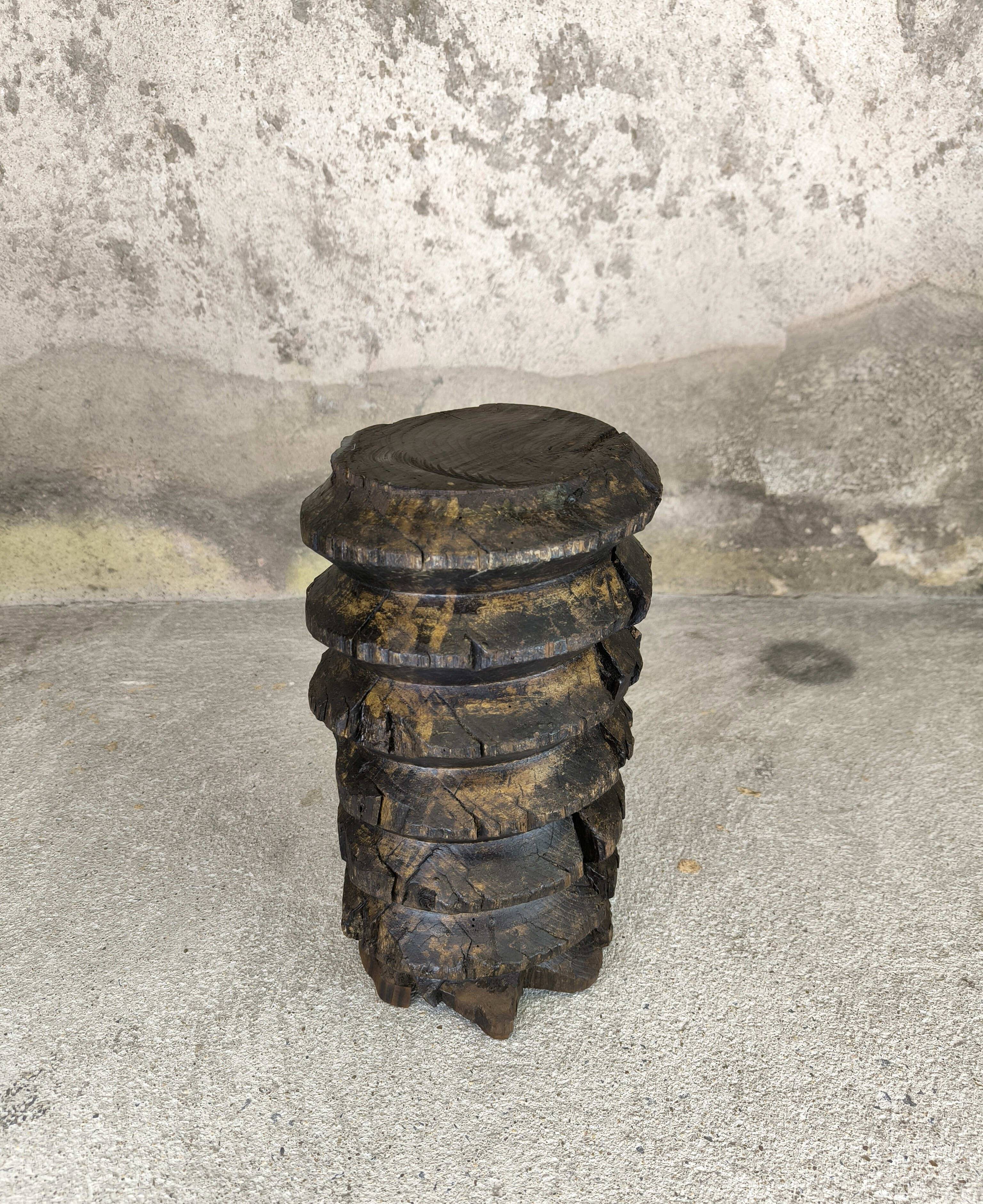 Small vintage press screw saddle