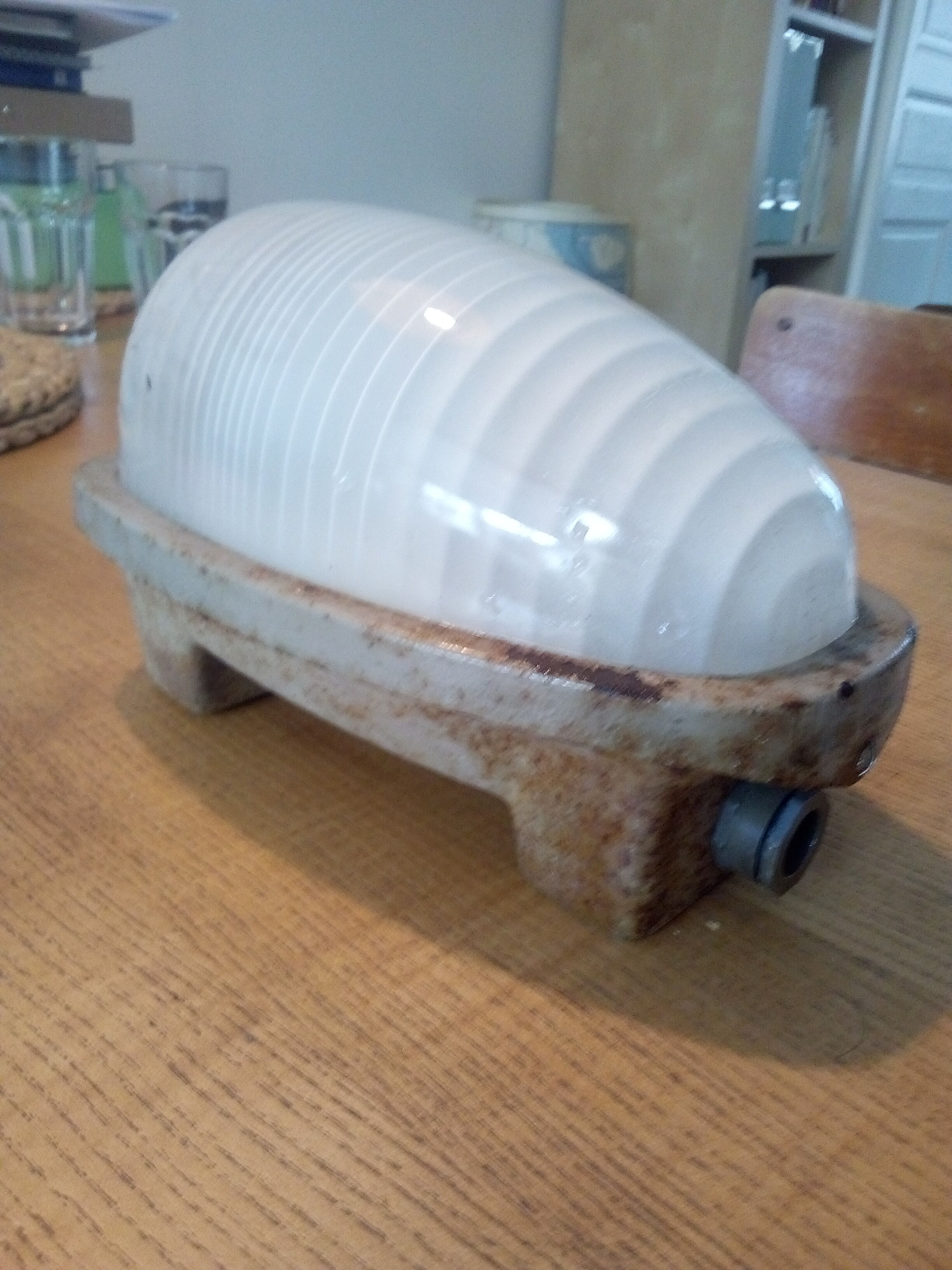 Wall lamp holophane 4120