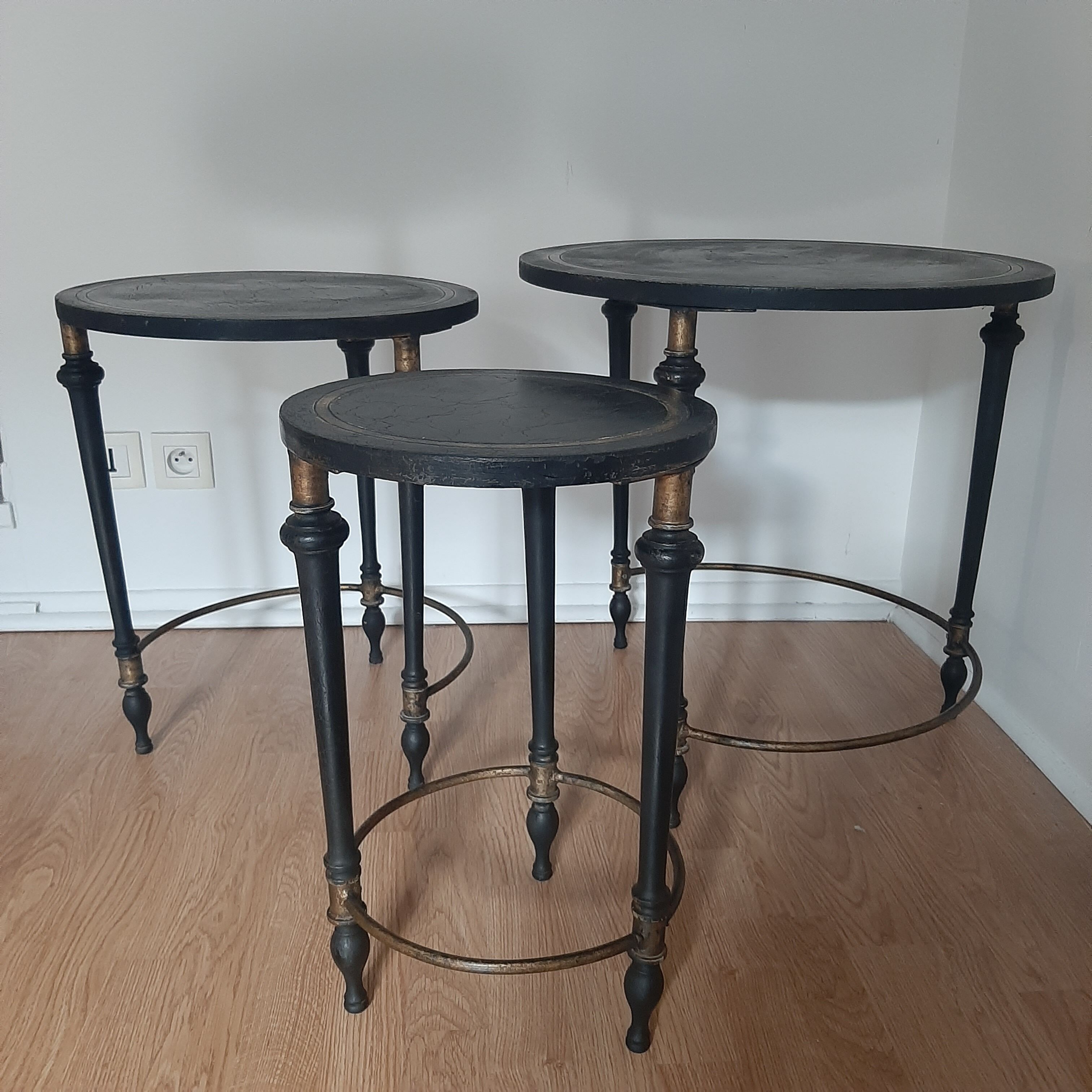 Tables gigognes italiennes
