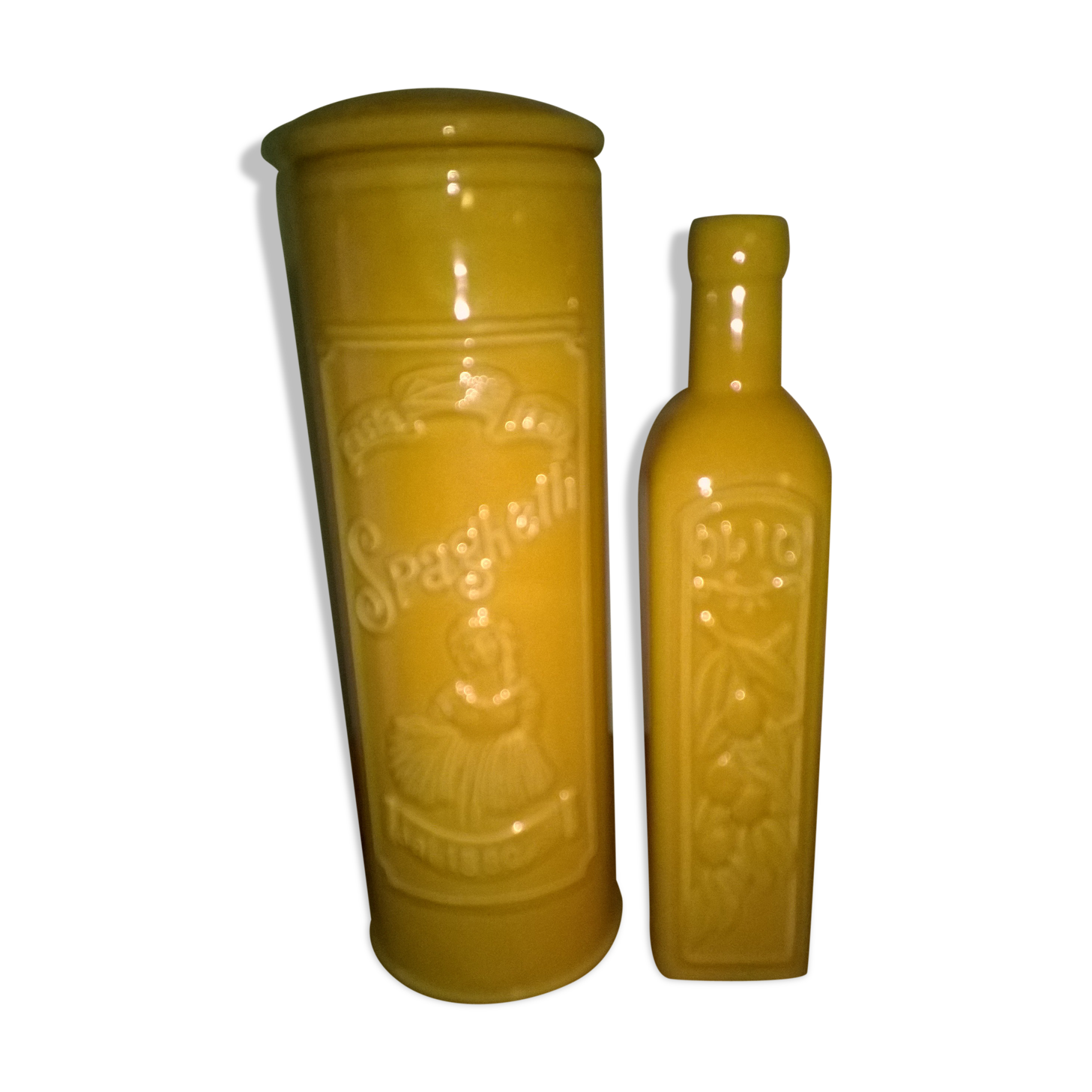 Pot et bouteille jaune ocre