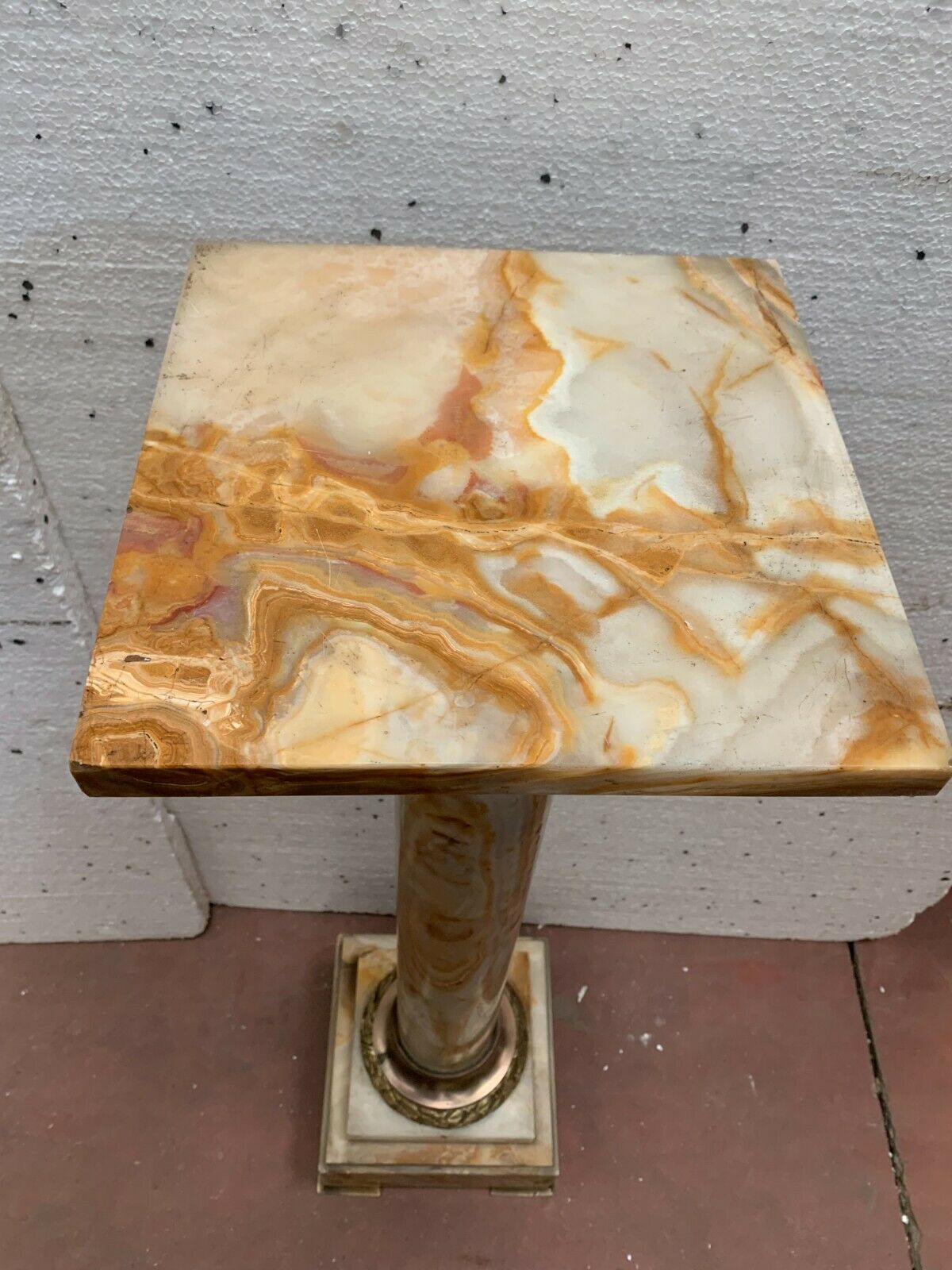 Presentation column in Onyx Pedestal turning XX century