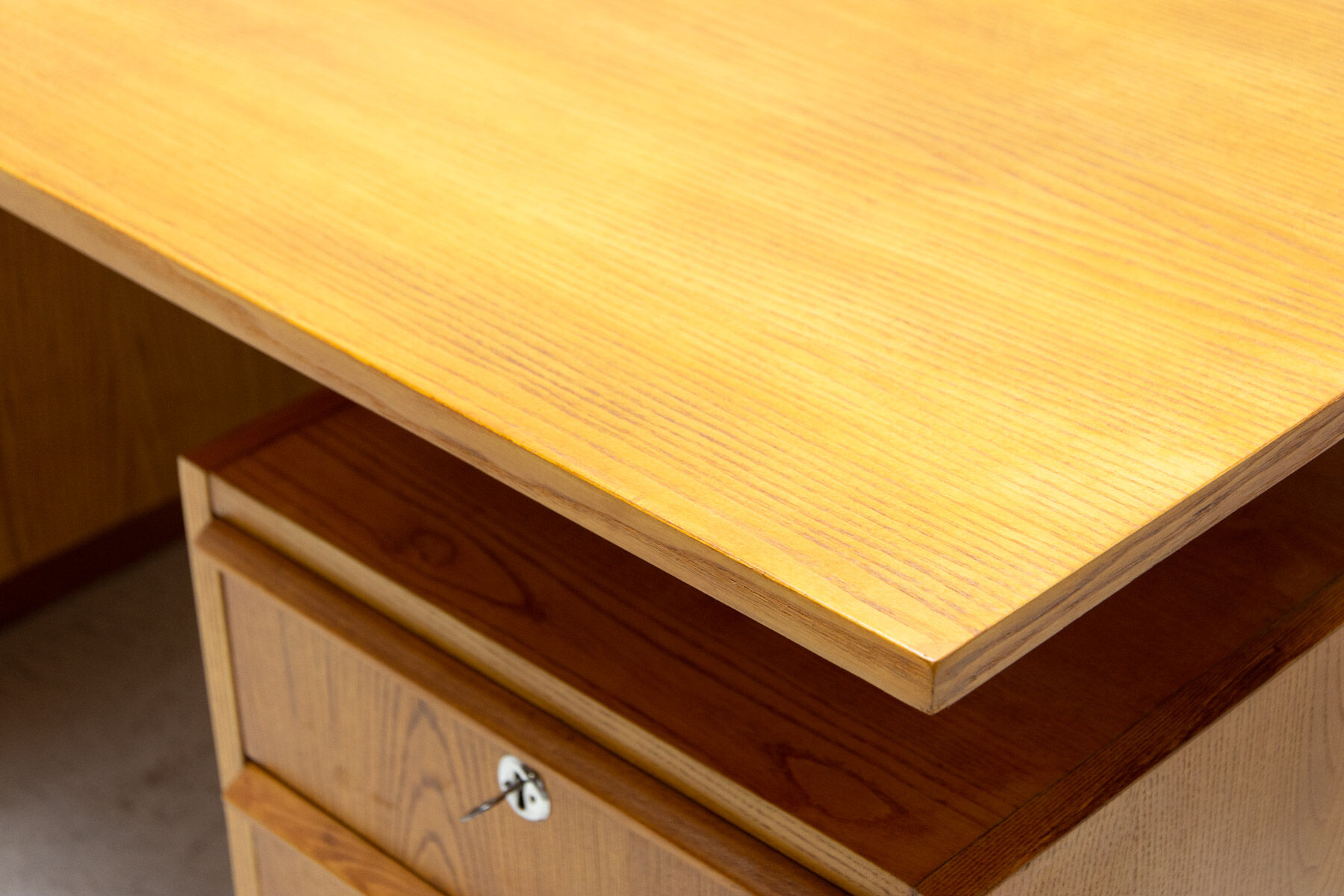 Mid century beechwood writing desk, 1970´s, Czechoslovakia