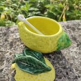 Lemon-shaped slip pot
