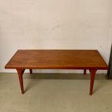 Table basse en teck de Johannes Andersen, danois, milieu du siècle