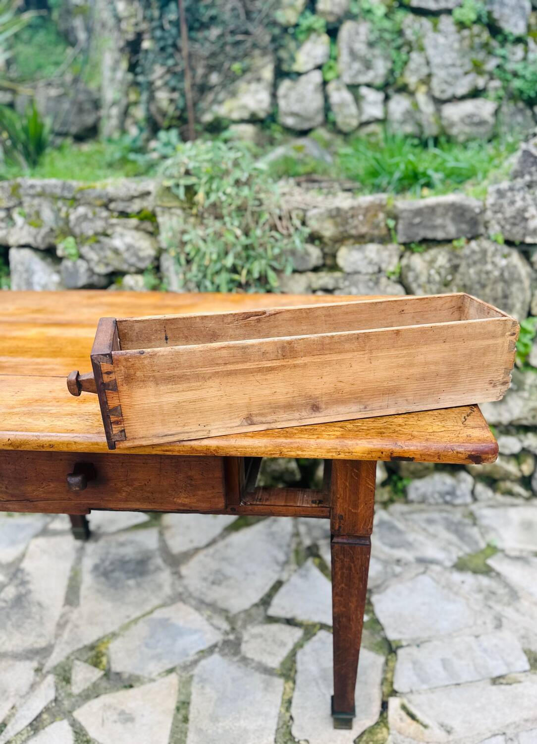 Walnut table, Directoire, 18th century period