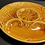 Assiette à artichaut barbotine Gien décor jaune