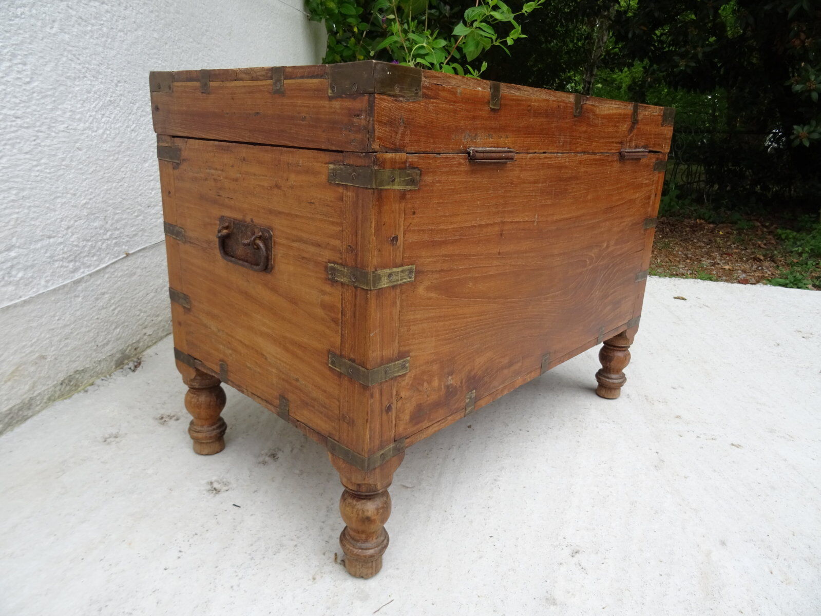 Naval officer chest in camphor