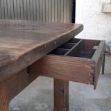 Farm table