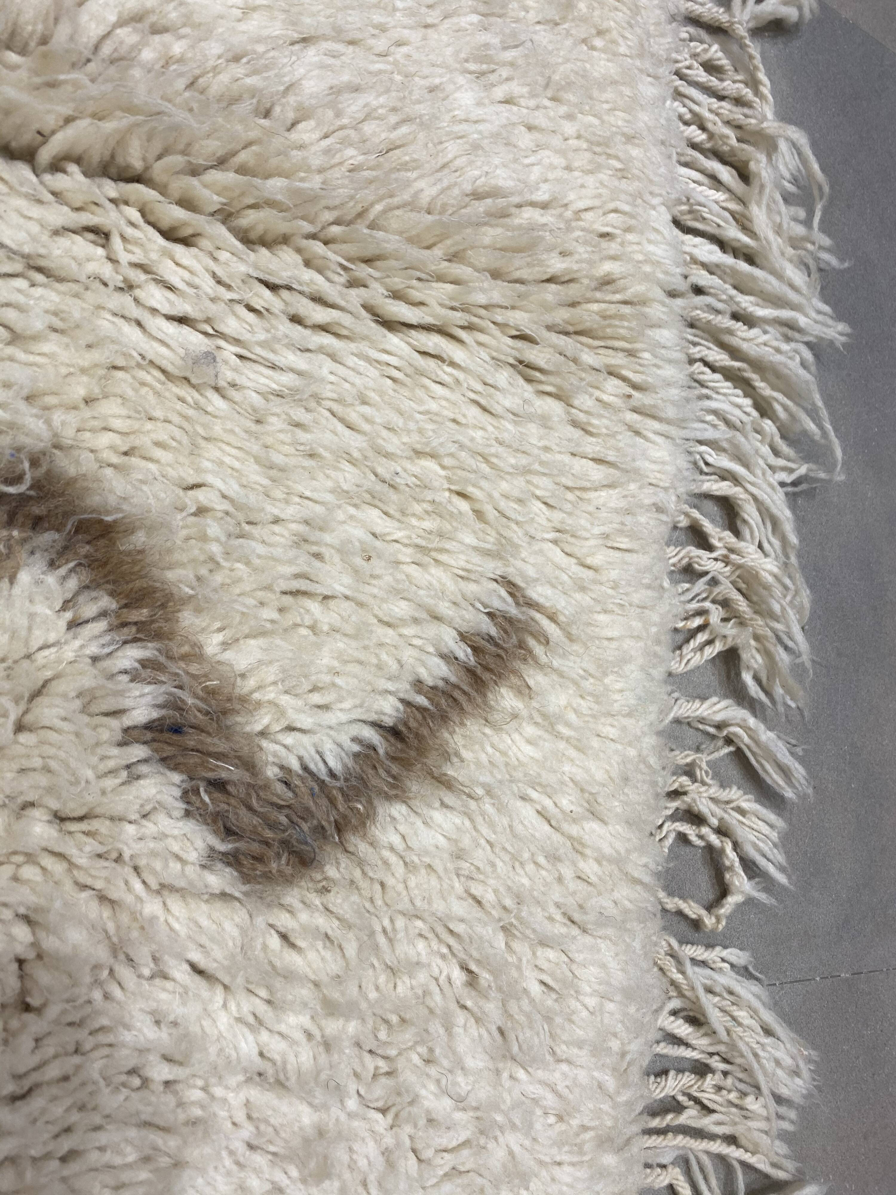 White/marrone laine carpet 180x240cm