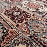 Oriental style rug 230cm x 170cm