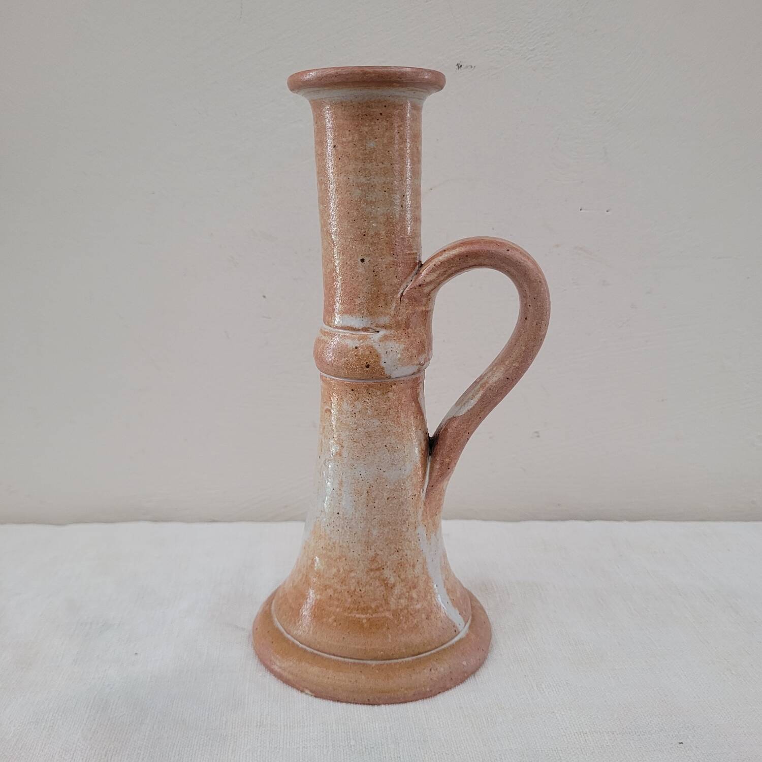 ​Bougeoir Artisanal en Terre Cuite Brute – Circa 1970