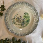 Vintage shallow goose dish