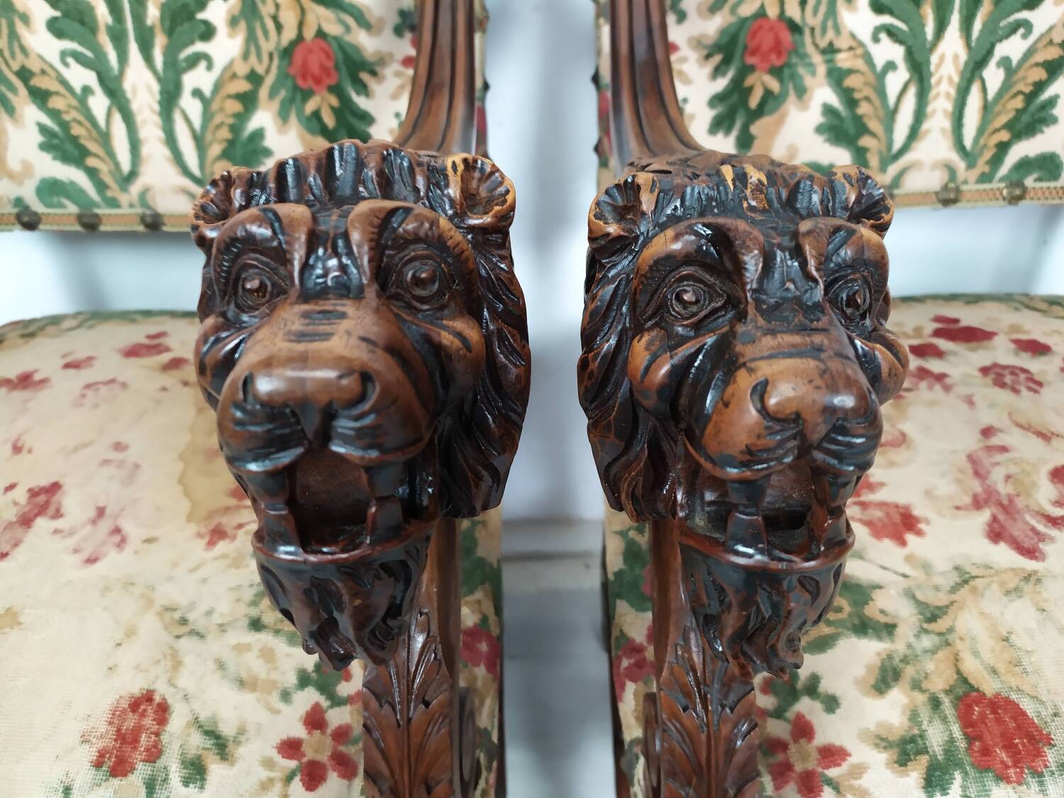 Fauteuils de château