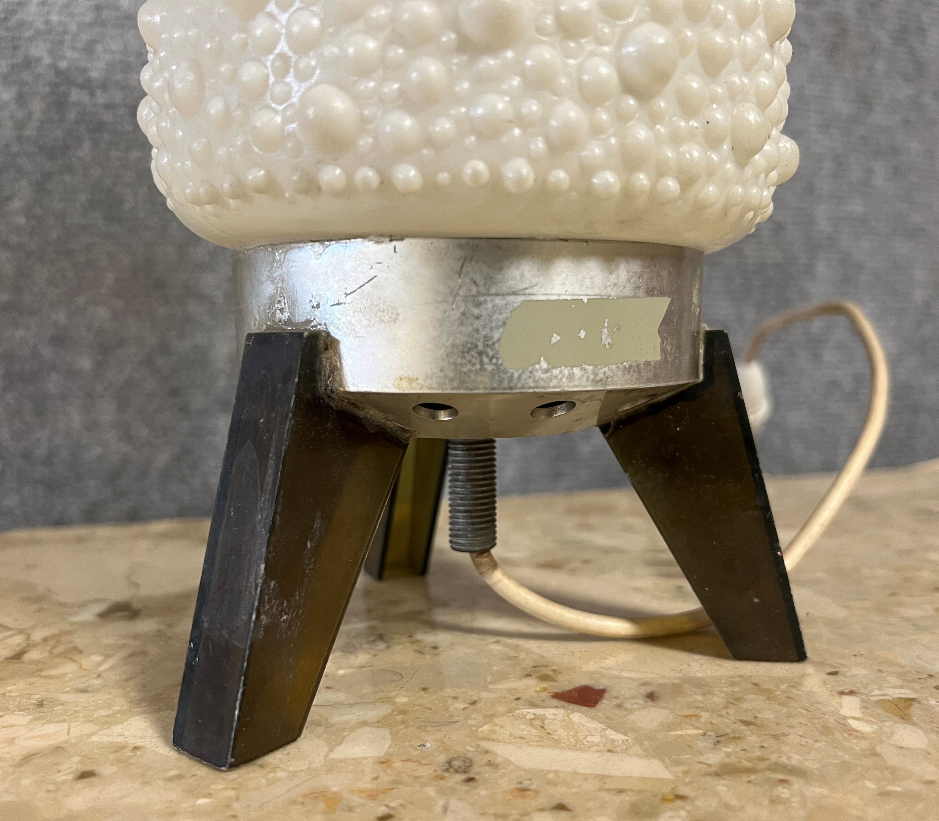Bubble lamp in white plastic, plexiglass and aluminum from the 70s