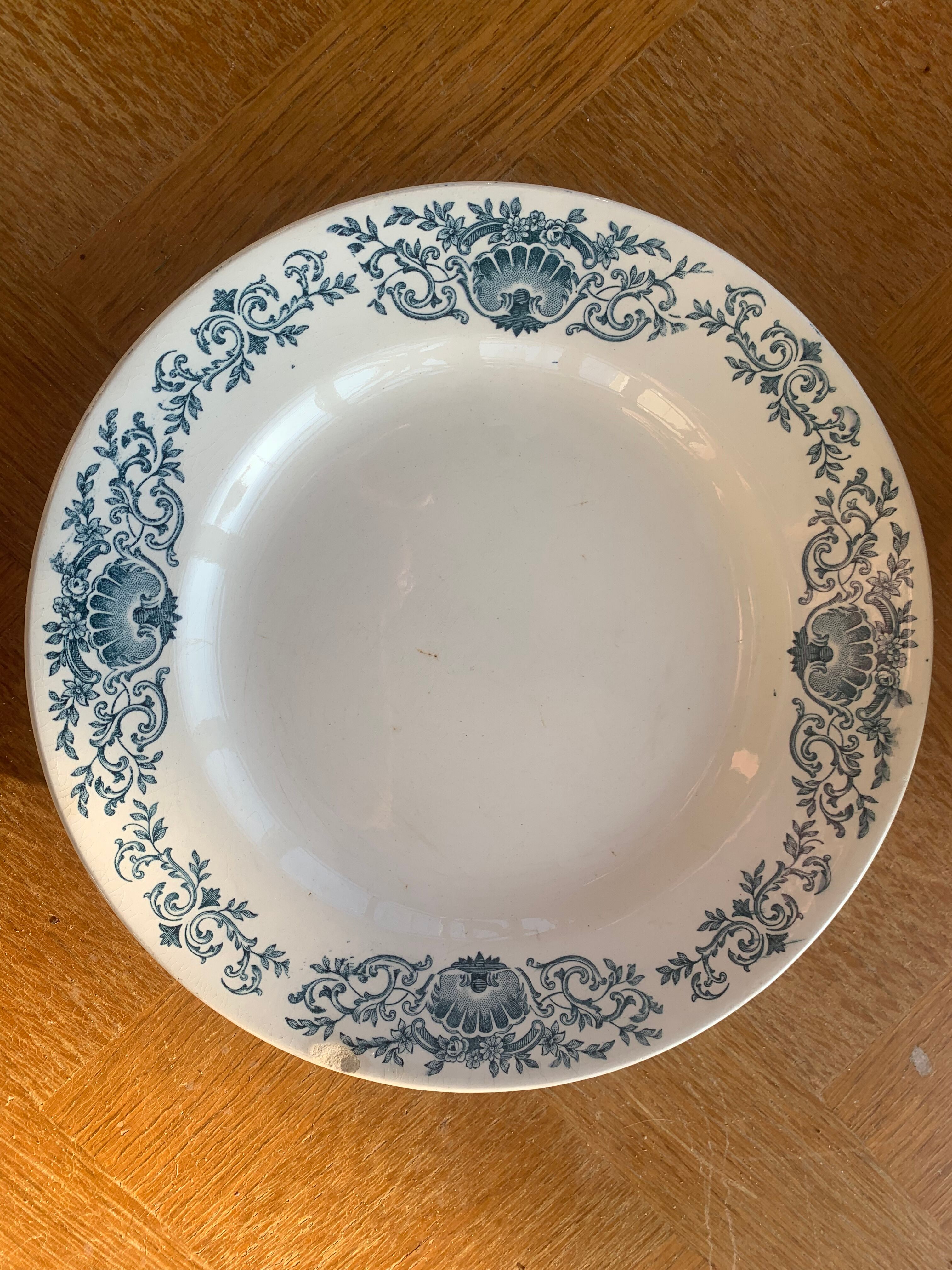 6 flat plates model shell longchamp iron earth art deco