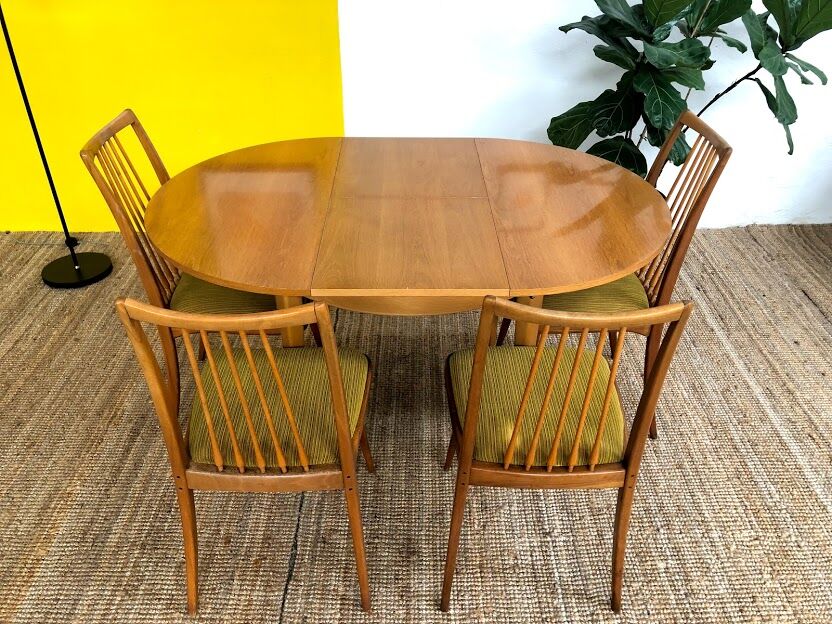 Scandinavian table 100.5 cm