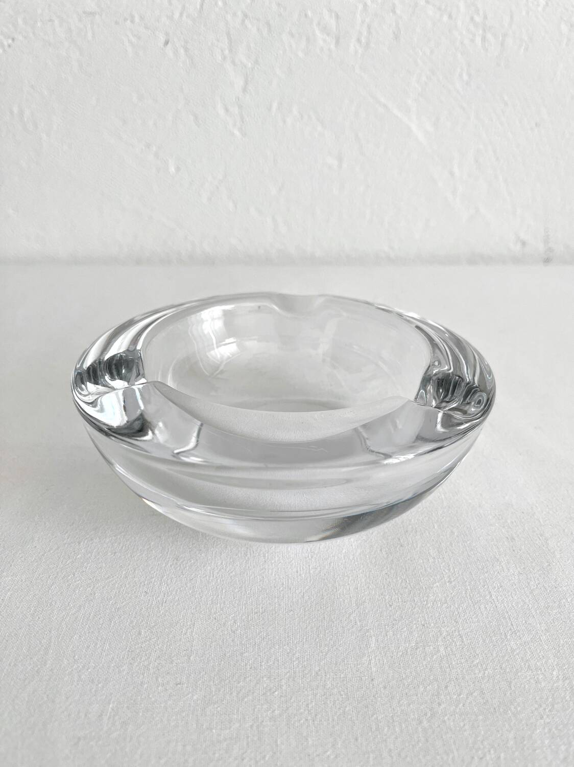 Vintage Vannes crystal round ashtray