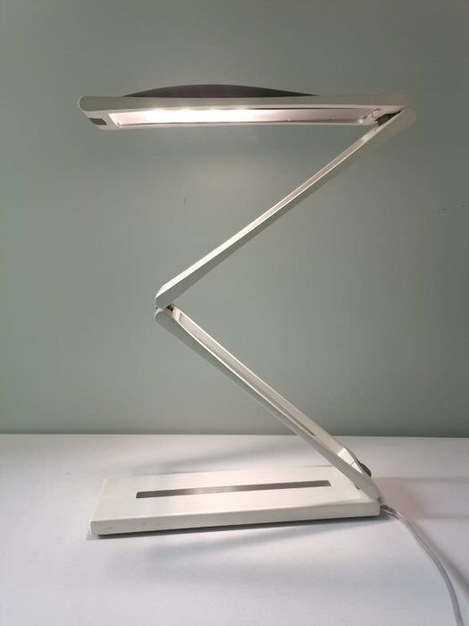 Italian desk lamp "Chain" by Ilaria Marelli for Nemo