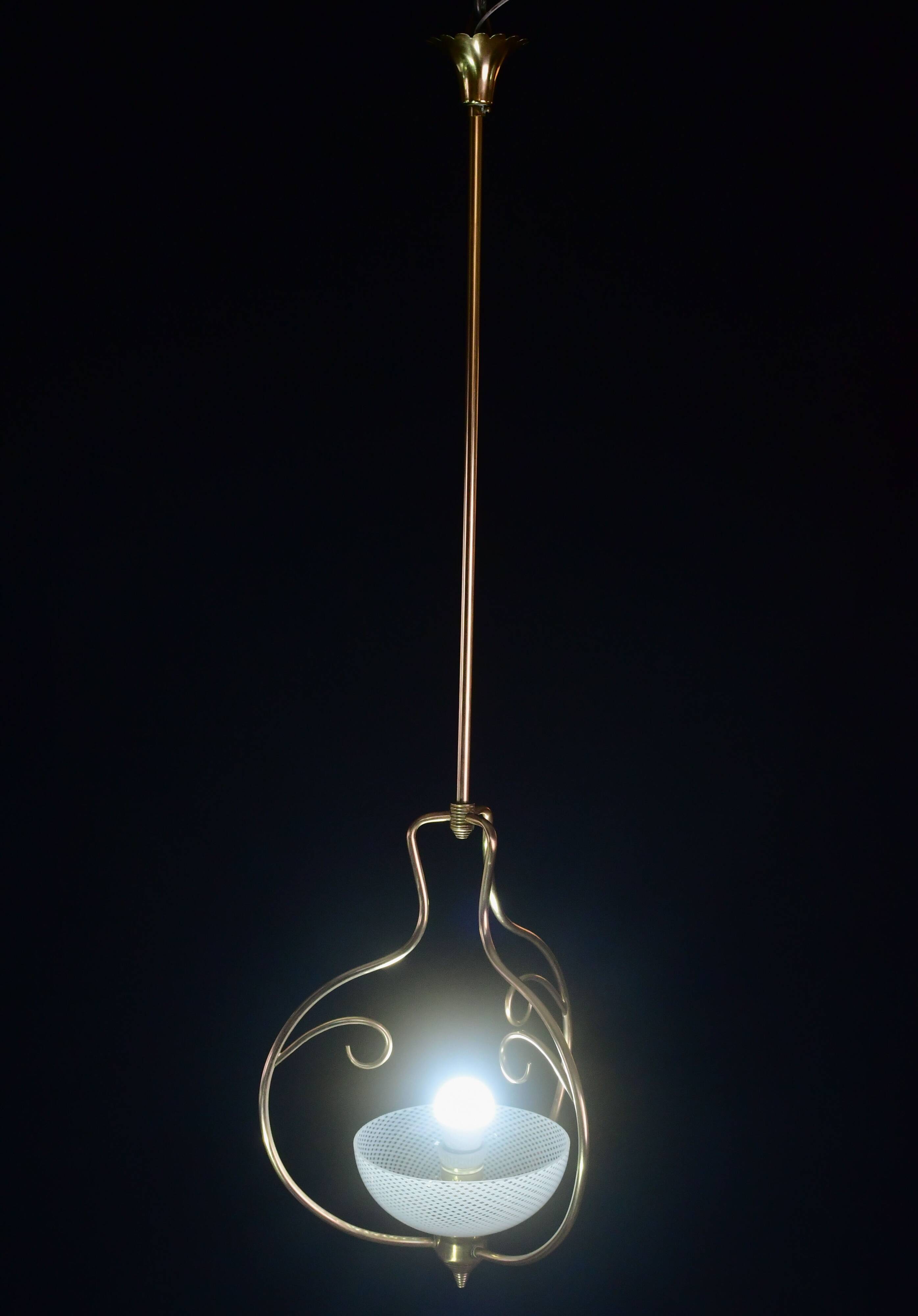 Rare et élégante suspension en verre de Murano Venini Reticello, années 1950