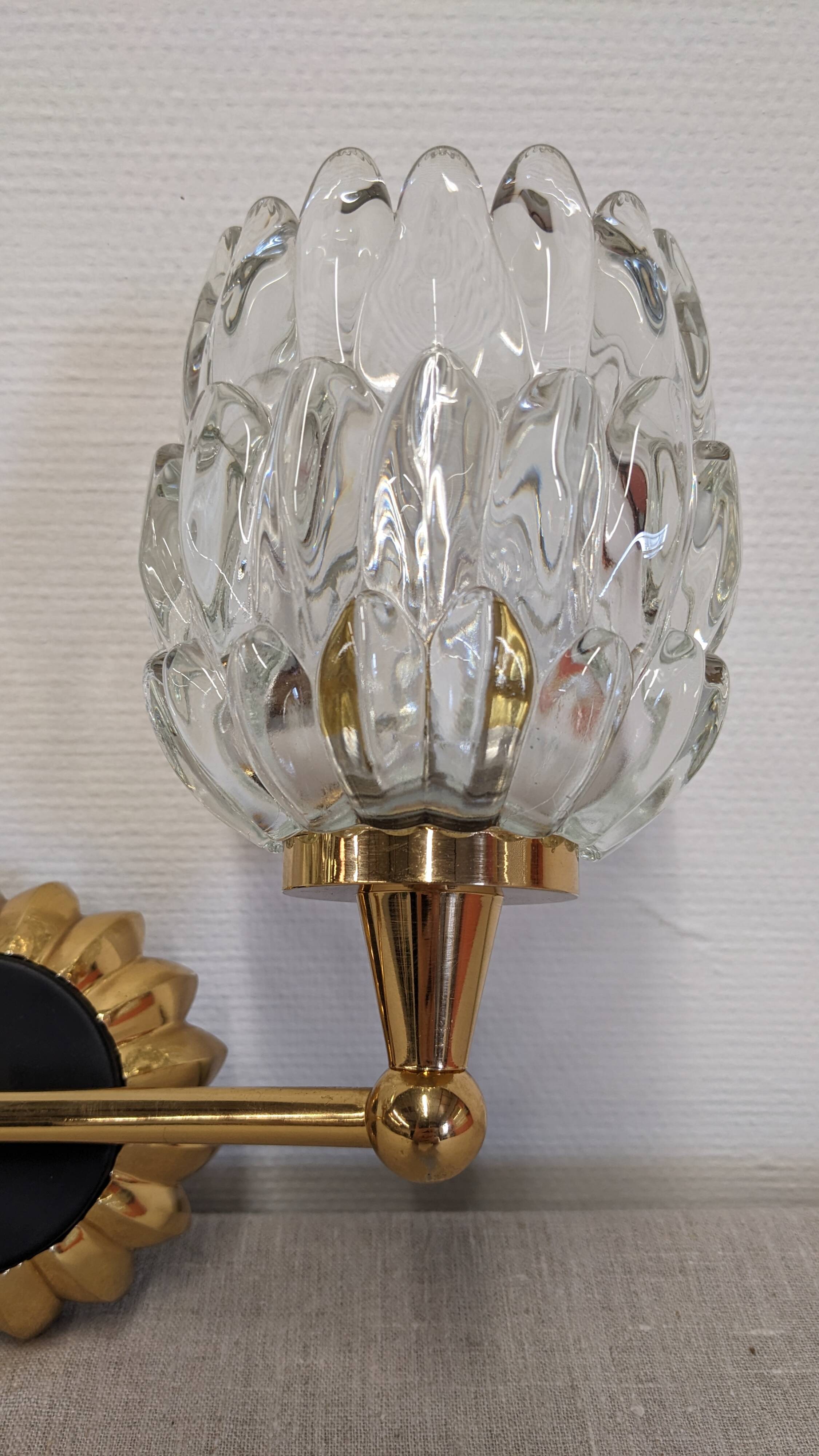 Set of 4 modernist double wall lights by Maison Arlus, France circa 1950.