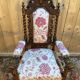 Fauteuil en noyer sculpté de style Haute Époque