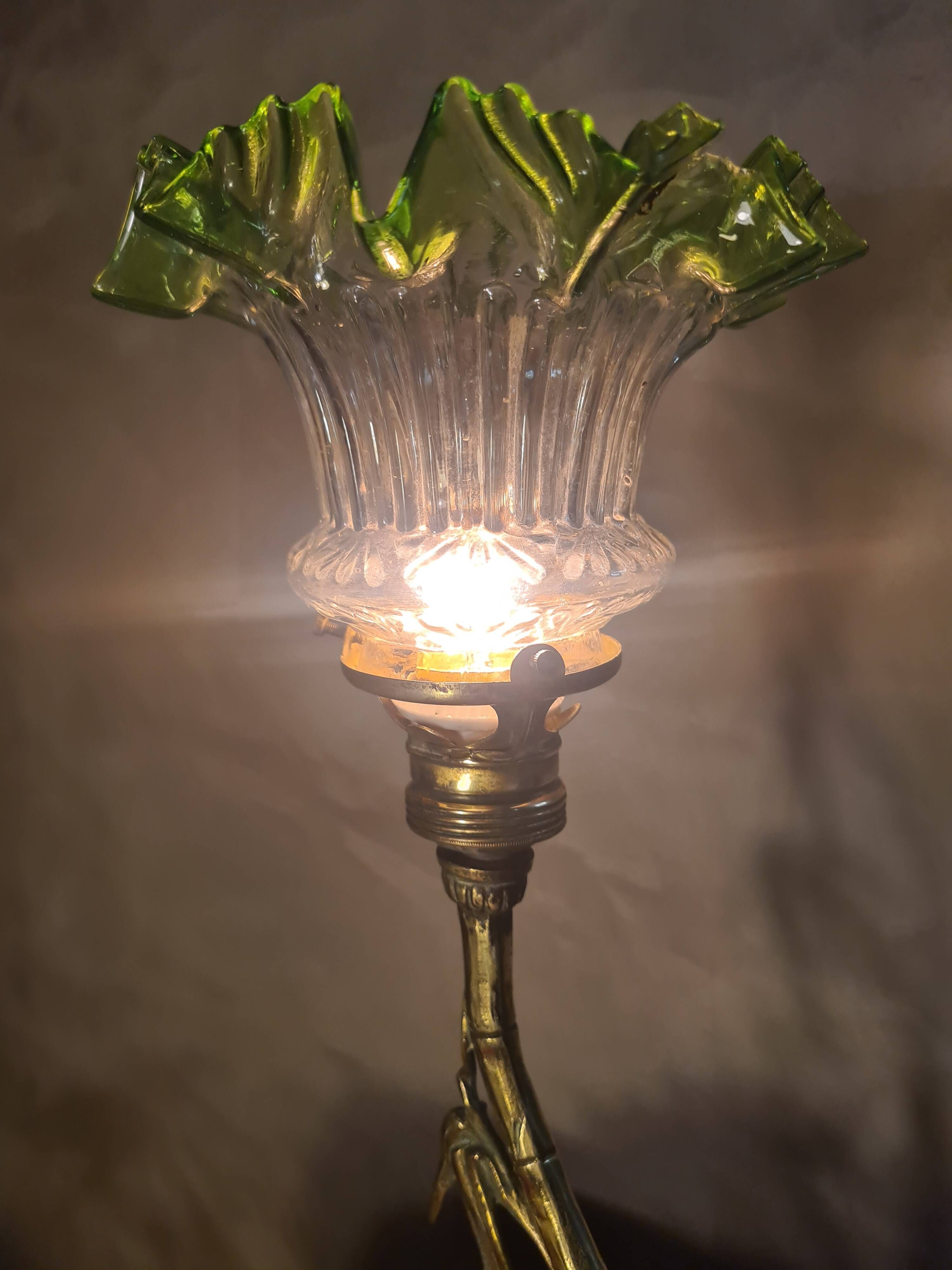 bronze lamp with marble, beautiful work by a bronzier, 1910 at 40 and fine tulip