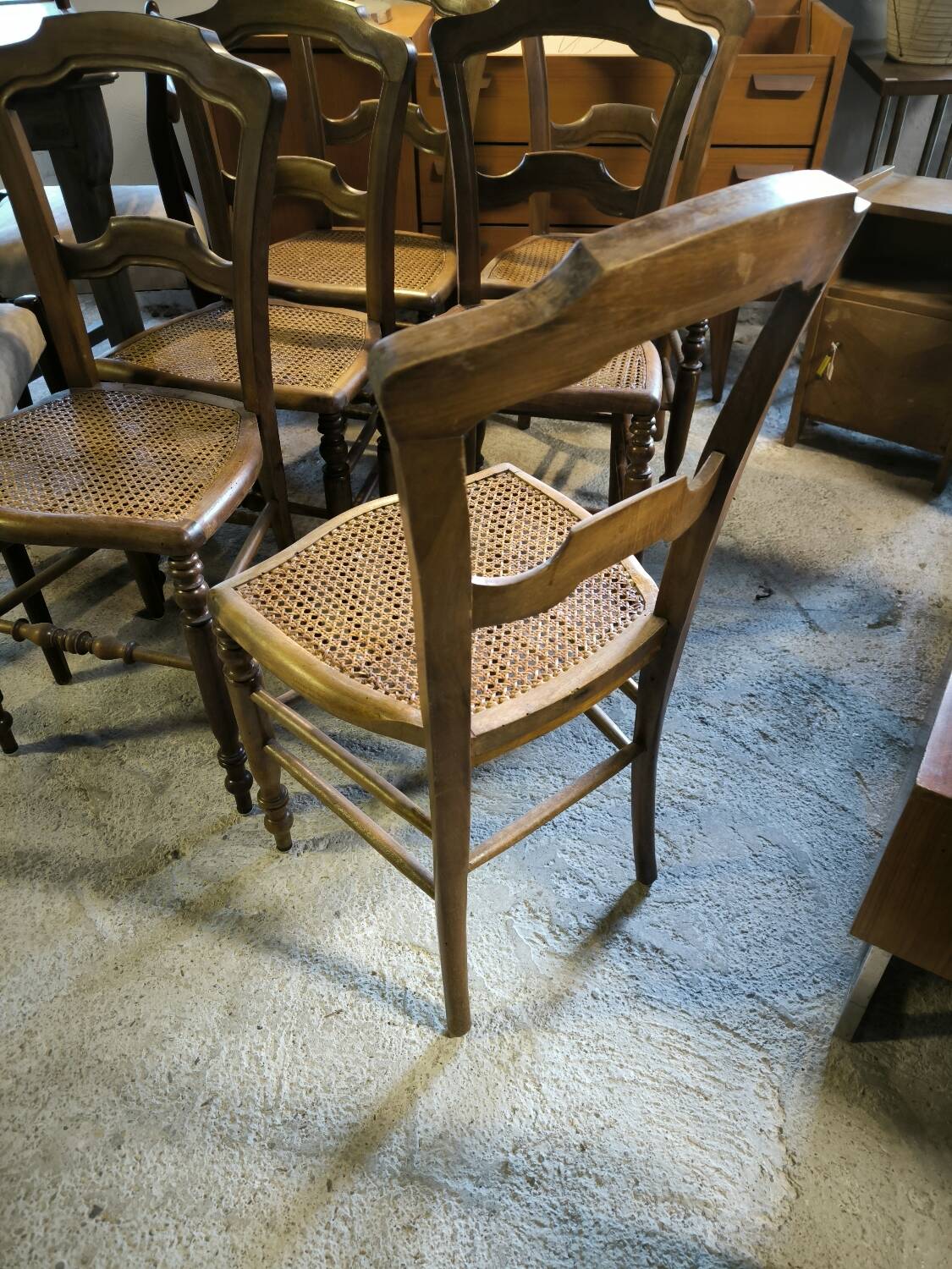 Set of 6 chairs in solid walnut and caning, circa 1870