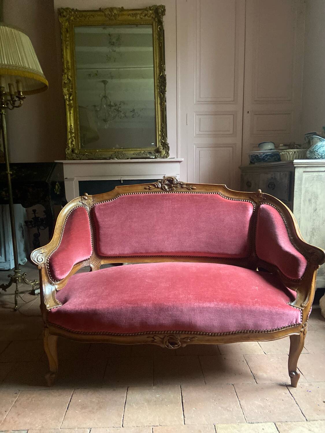 Small antique Louis XV style pink velvet loveseat bench