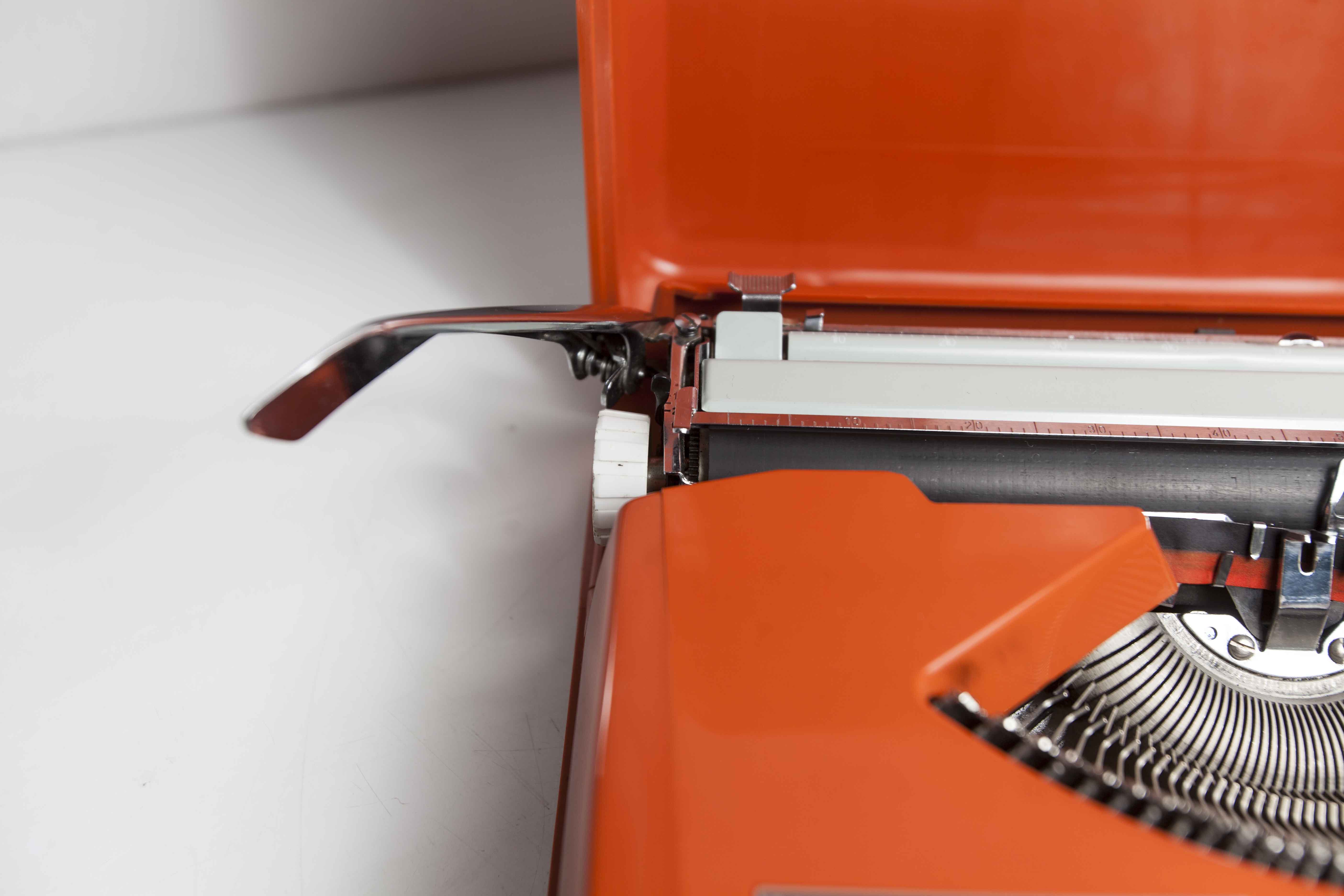 Hermès Baby 1972 new ribbon typewriter