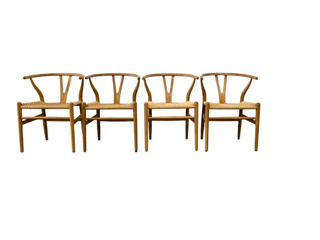 Set of 4 Scandinavian solid wood chairs