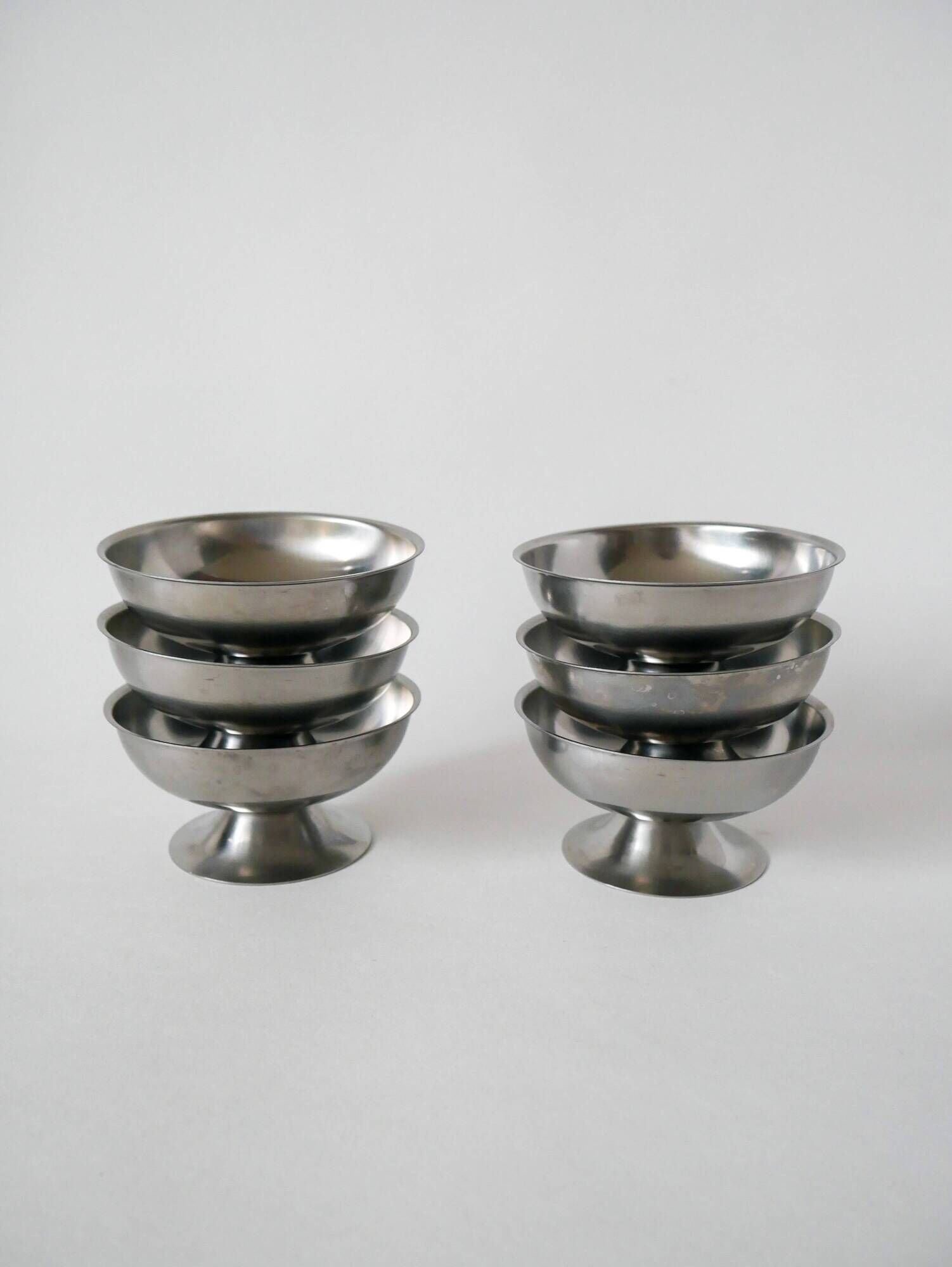 set of 6 large wide foot bowls in stainless steel 1970