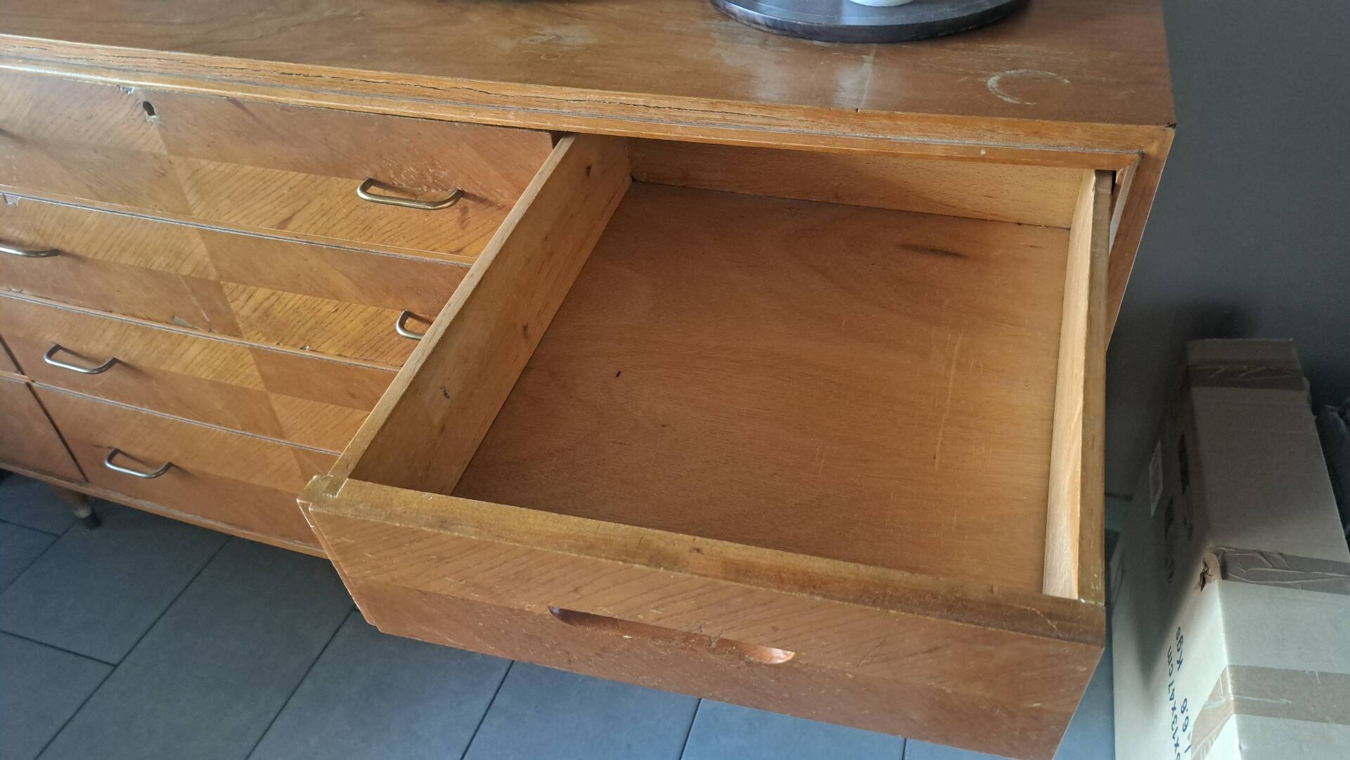 Vintage drawer unit