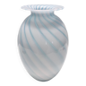 Vase en verre de Murano avec cannes bleu clair et blanches, Italie