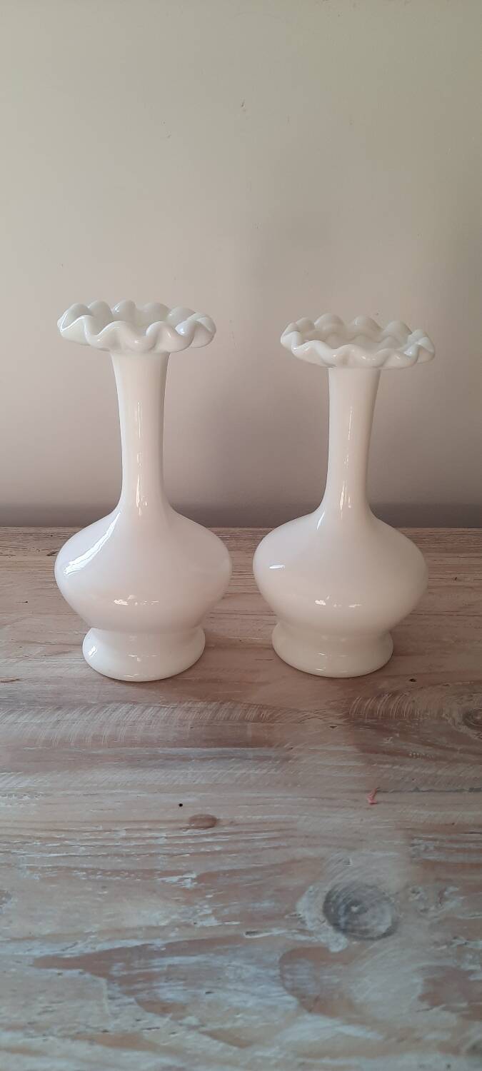 Vase opaline blanc