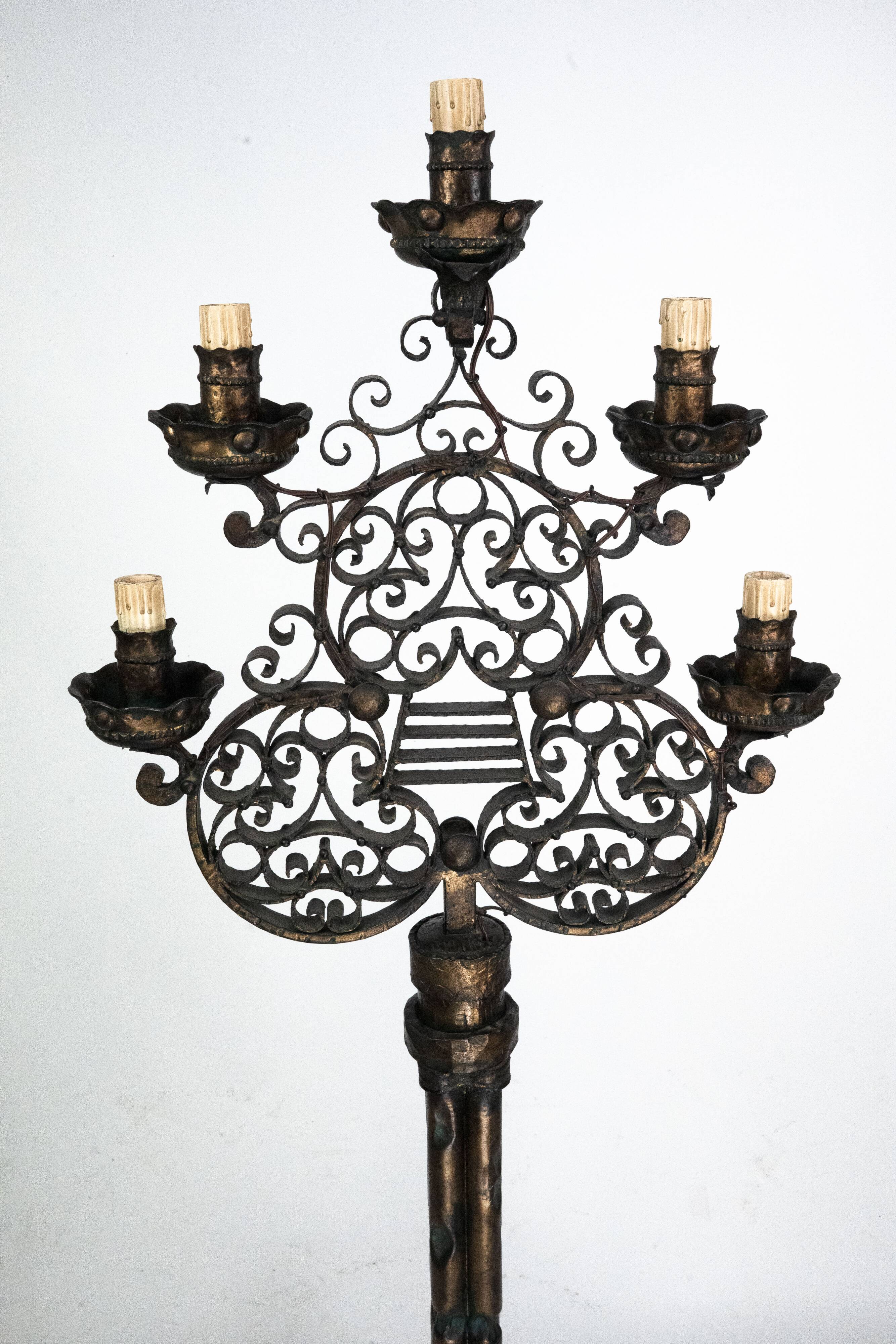 Rare Italian Brutalist floor lamp by Longobard. Italy 1970s