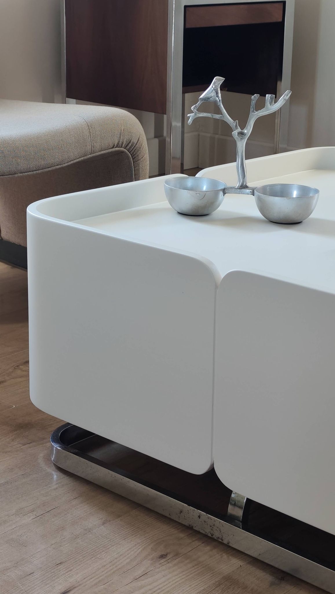 Table basse italienne space age, pièce unique, épreuve de designer