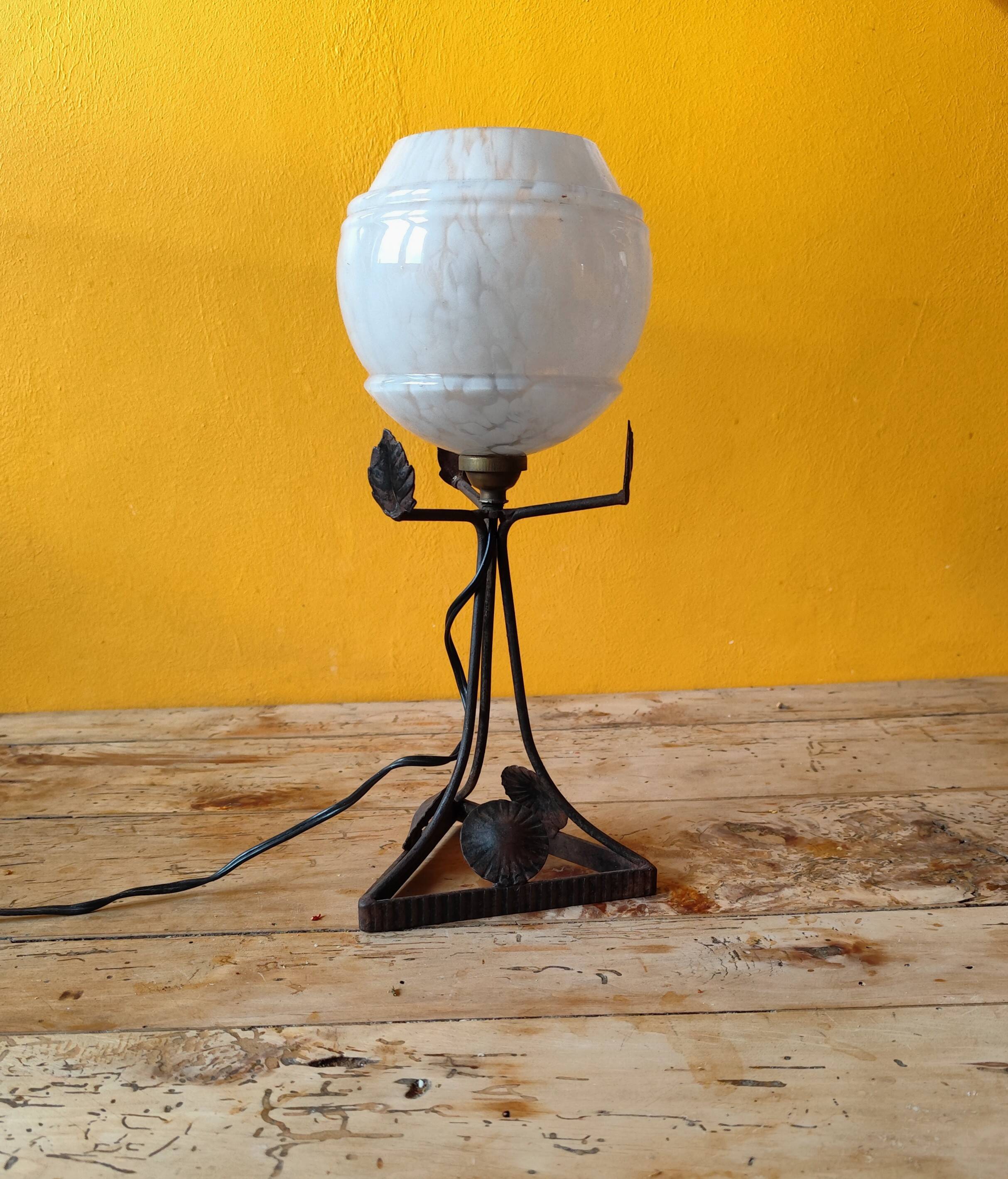 Art Deco lamp in metal and speckled blue opaline glass globe