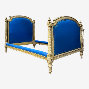 Lit en bois laqué de style Louis XVI XIXème siècle