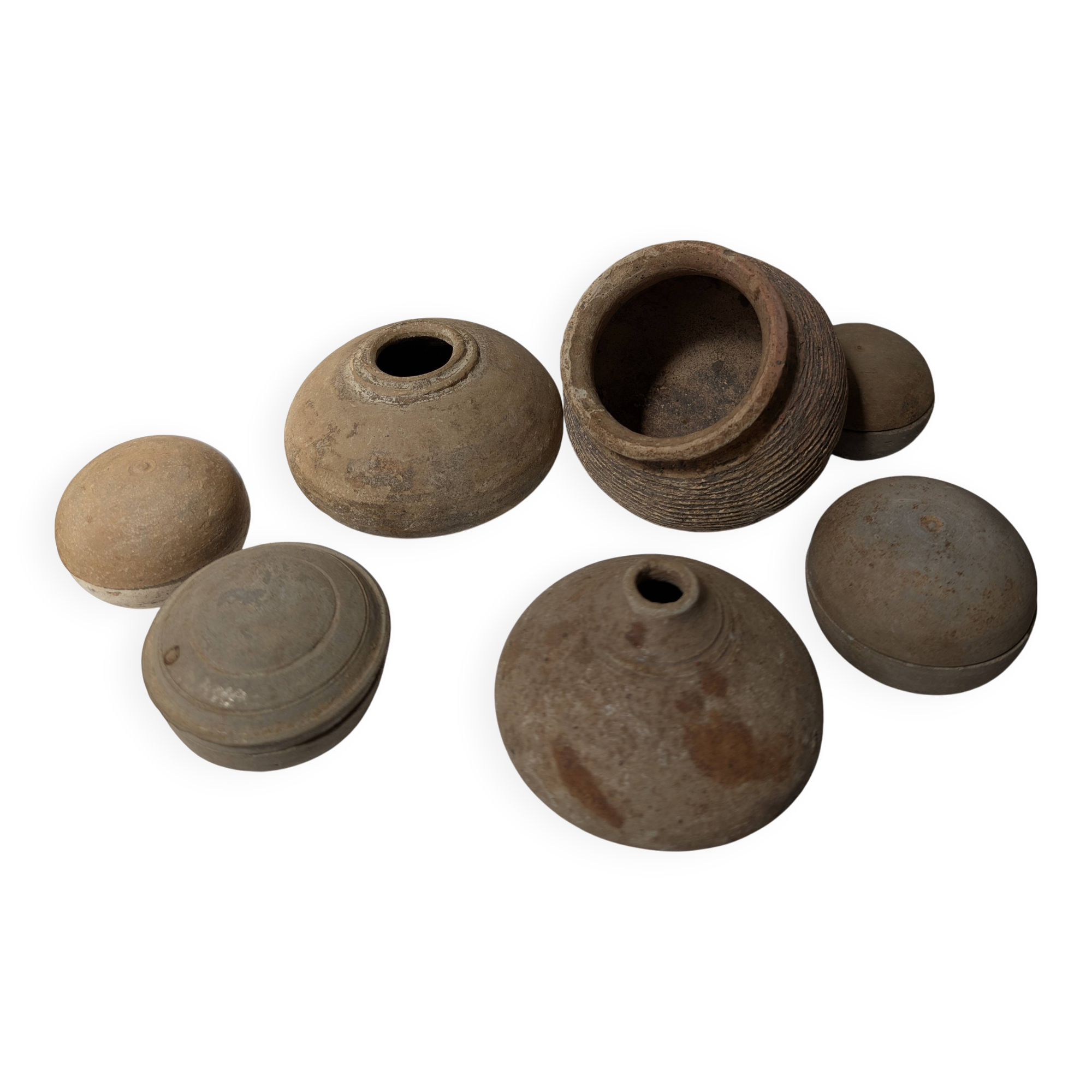 Ancient pottery Thailand