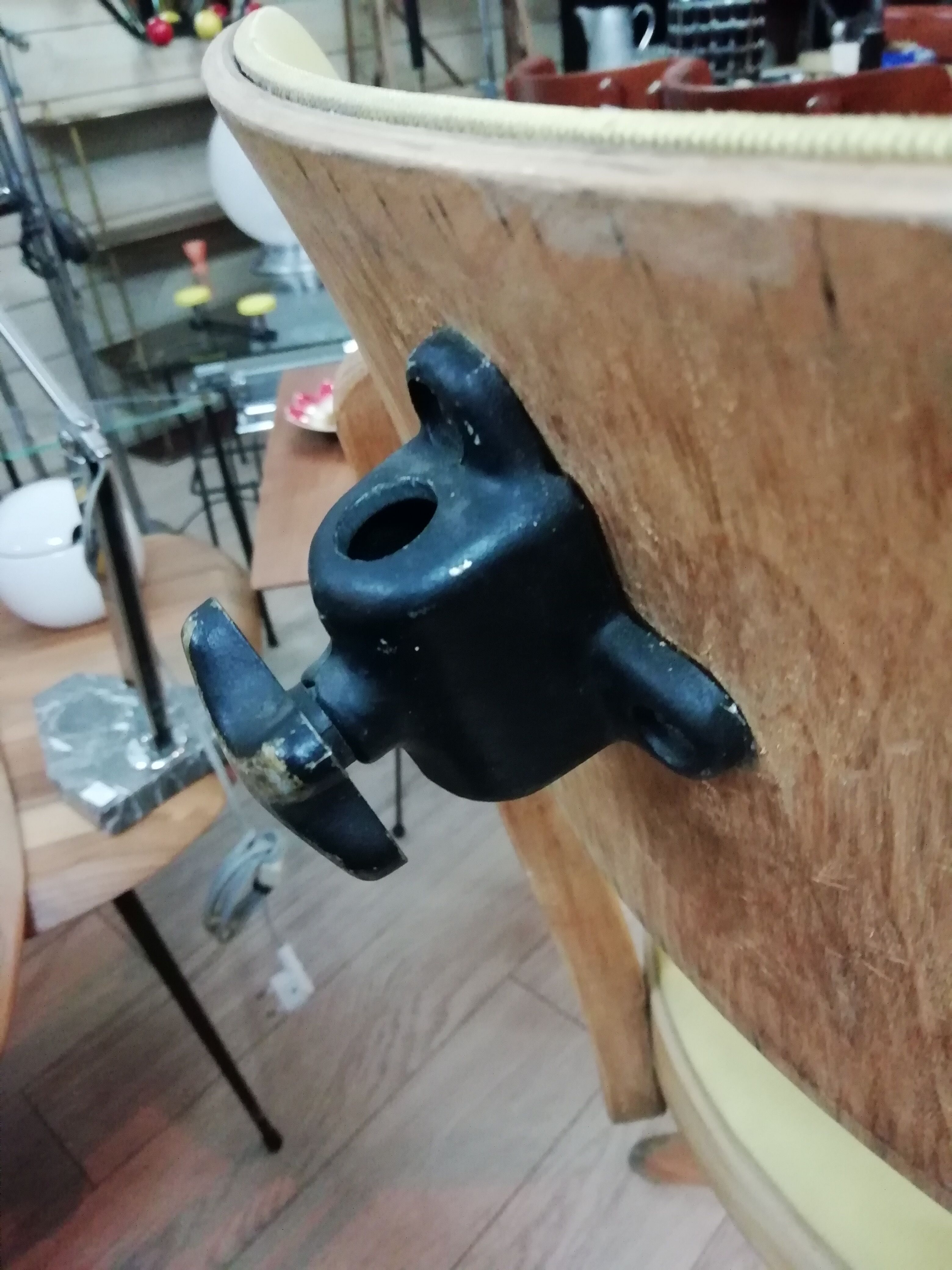 Baumann Barber armchair