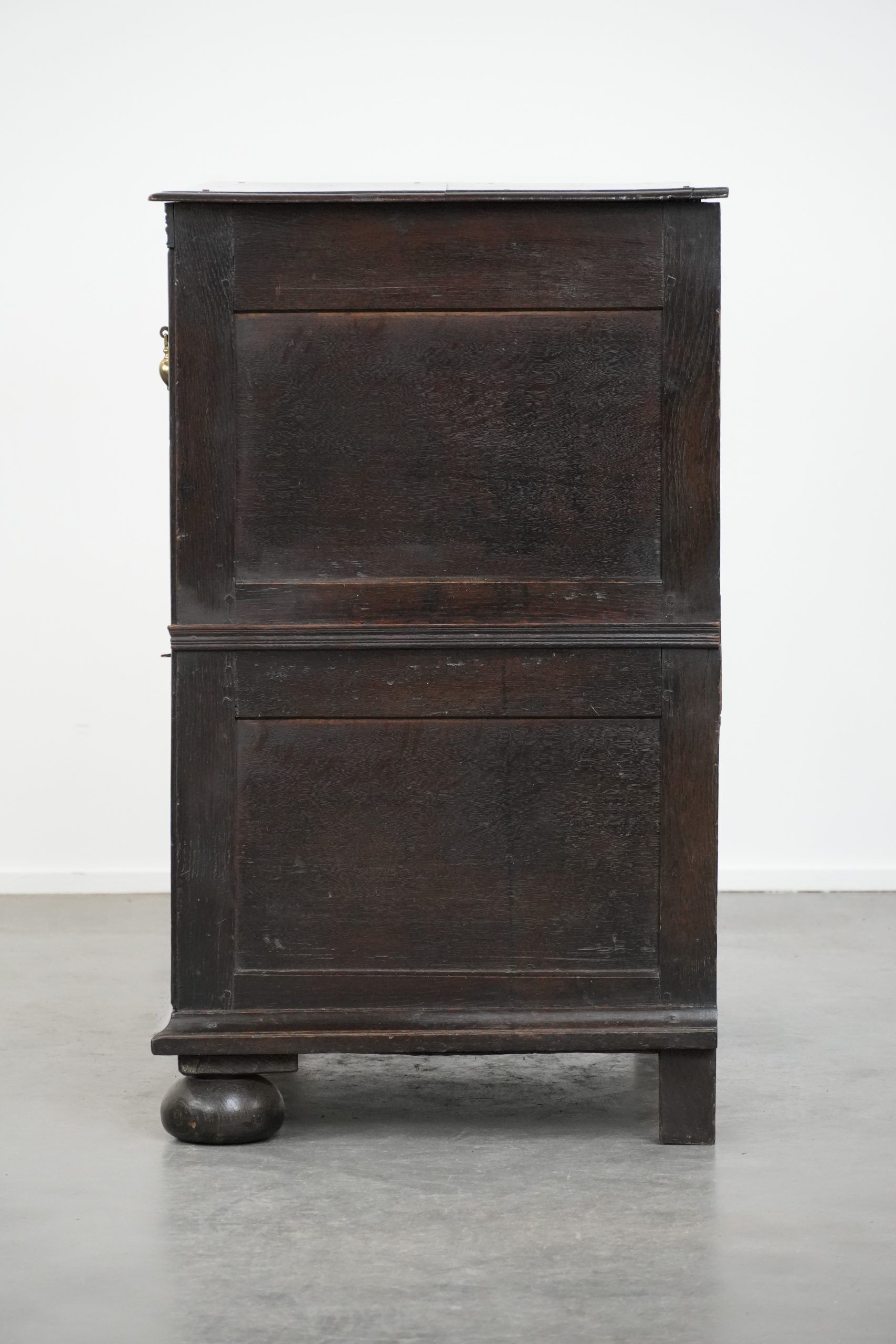 Rare English antique 2-door cabinet from the early 18th century