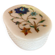 Boite en albâtre blanc et décor floral incrusté