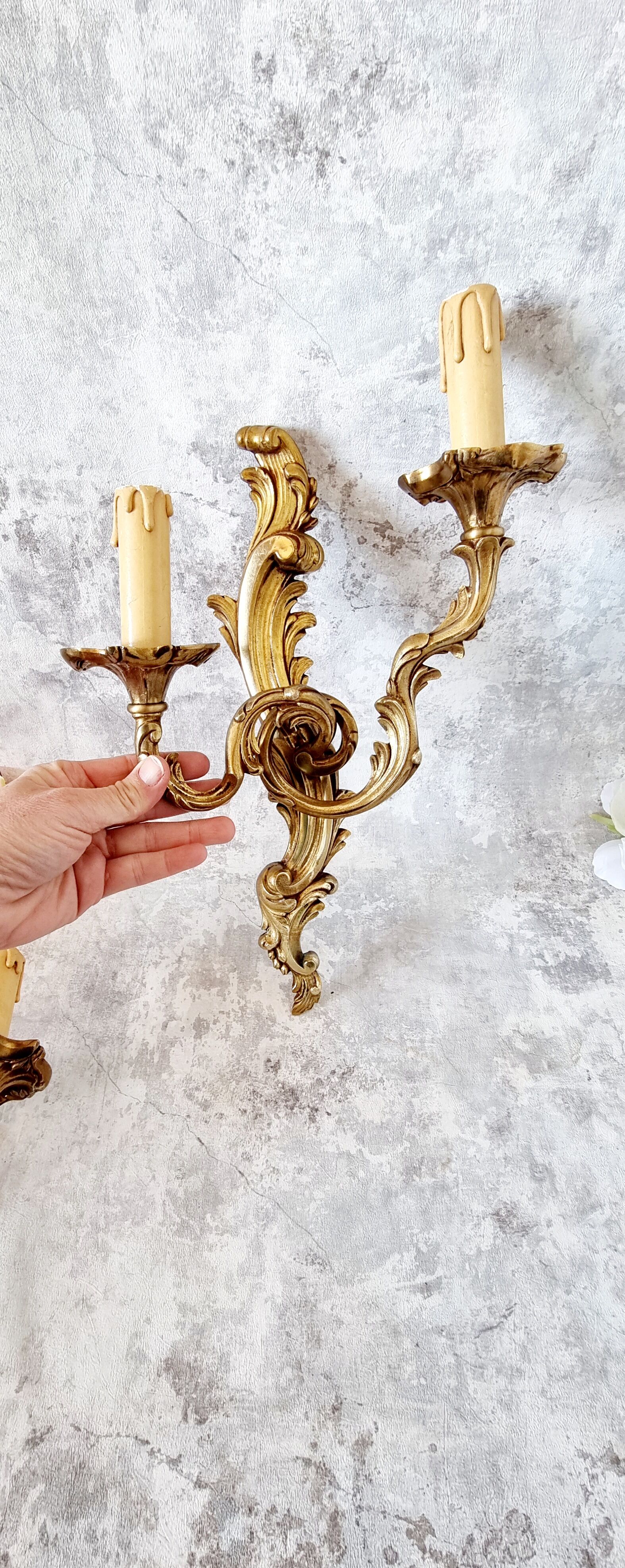 Pair of wall sconces in real bronze Louis XVI style