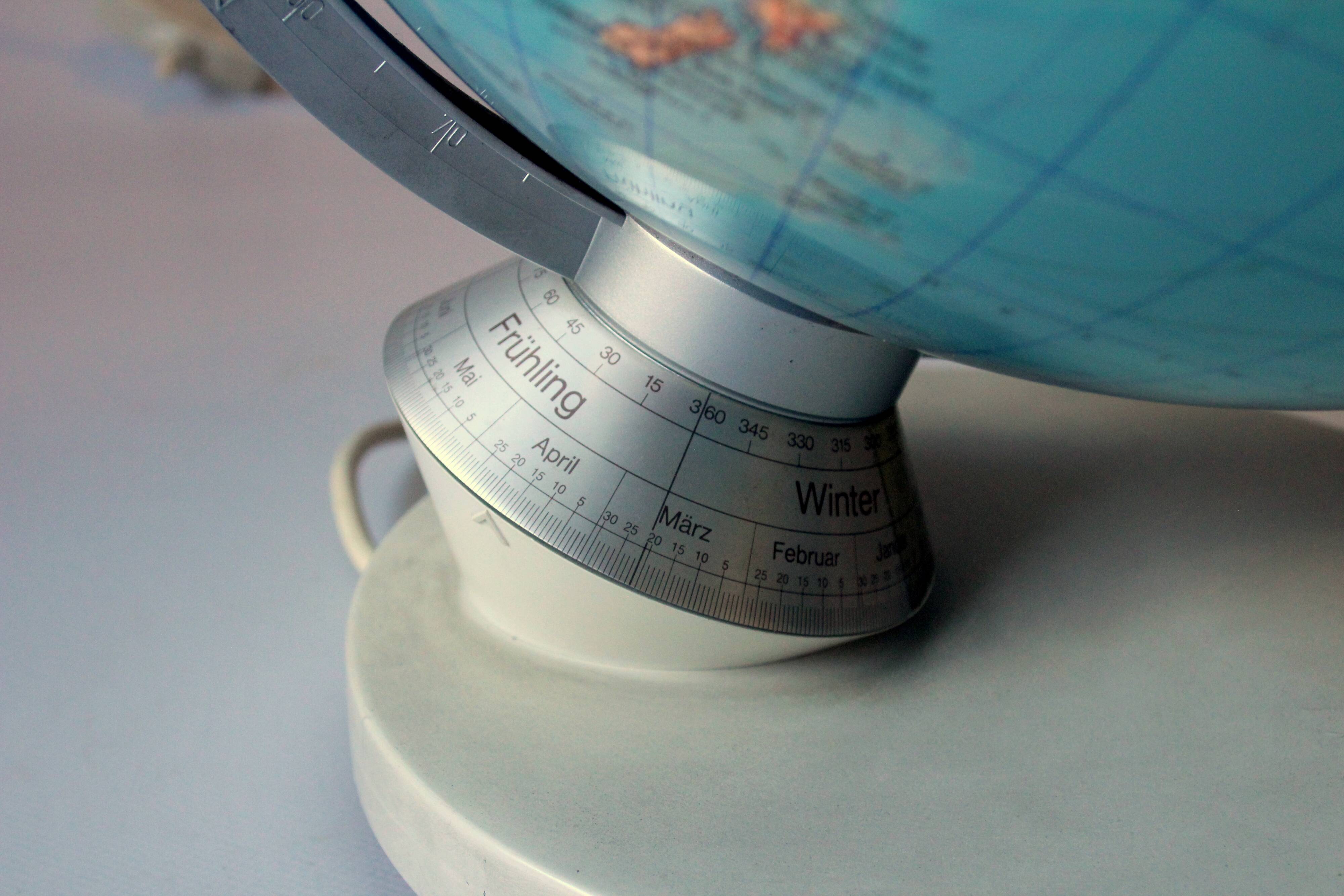 1980s illuminated globe Columbus Duplex with day/night - side - Vintage