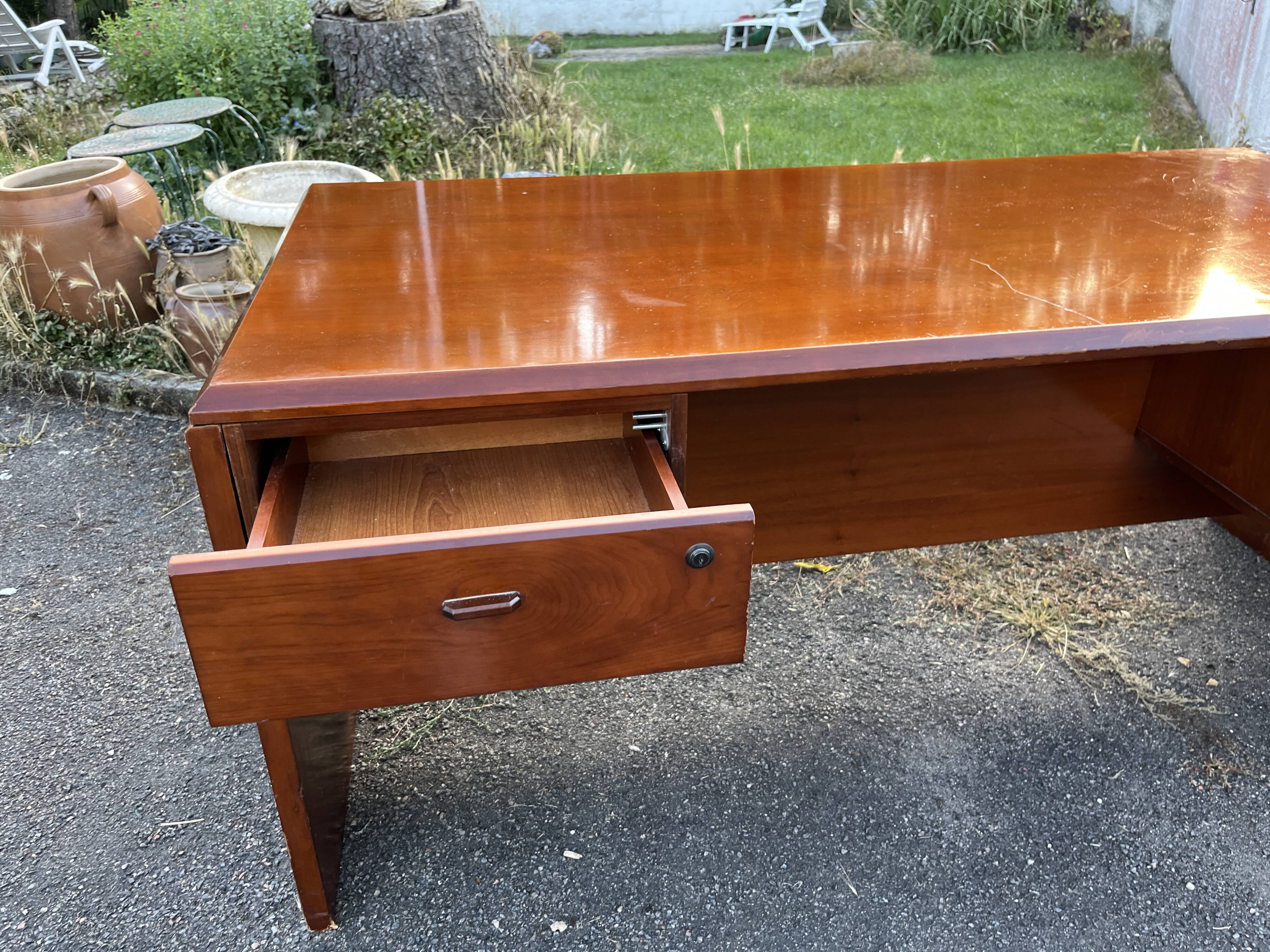 Large Vintage Modernist Desk – 1950s/1970s