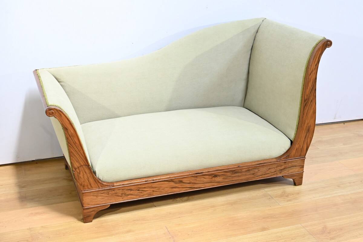 Meridian with a Solid Walnut Frame, Restoration Period – Early 19th Century