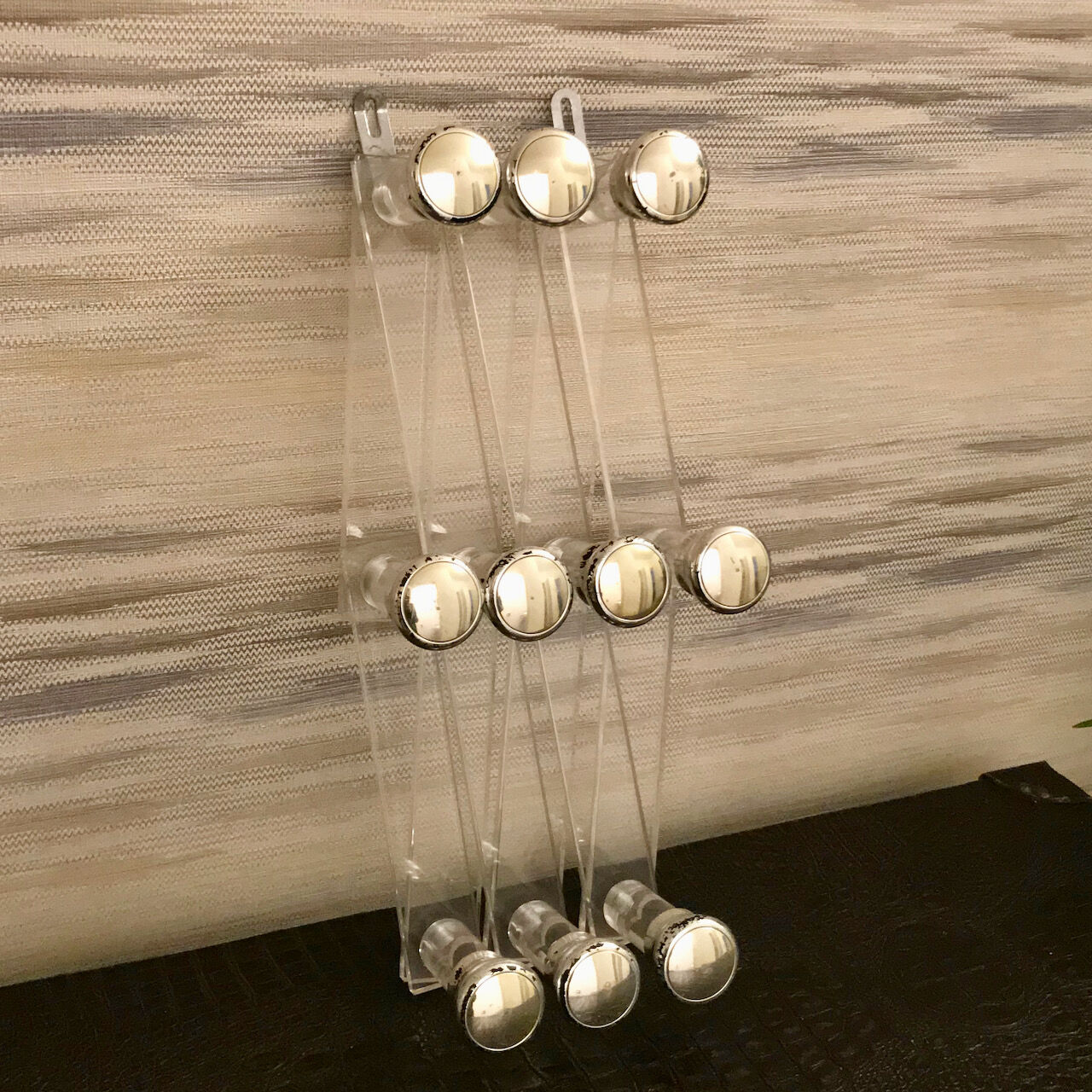 Porte manteau plexi